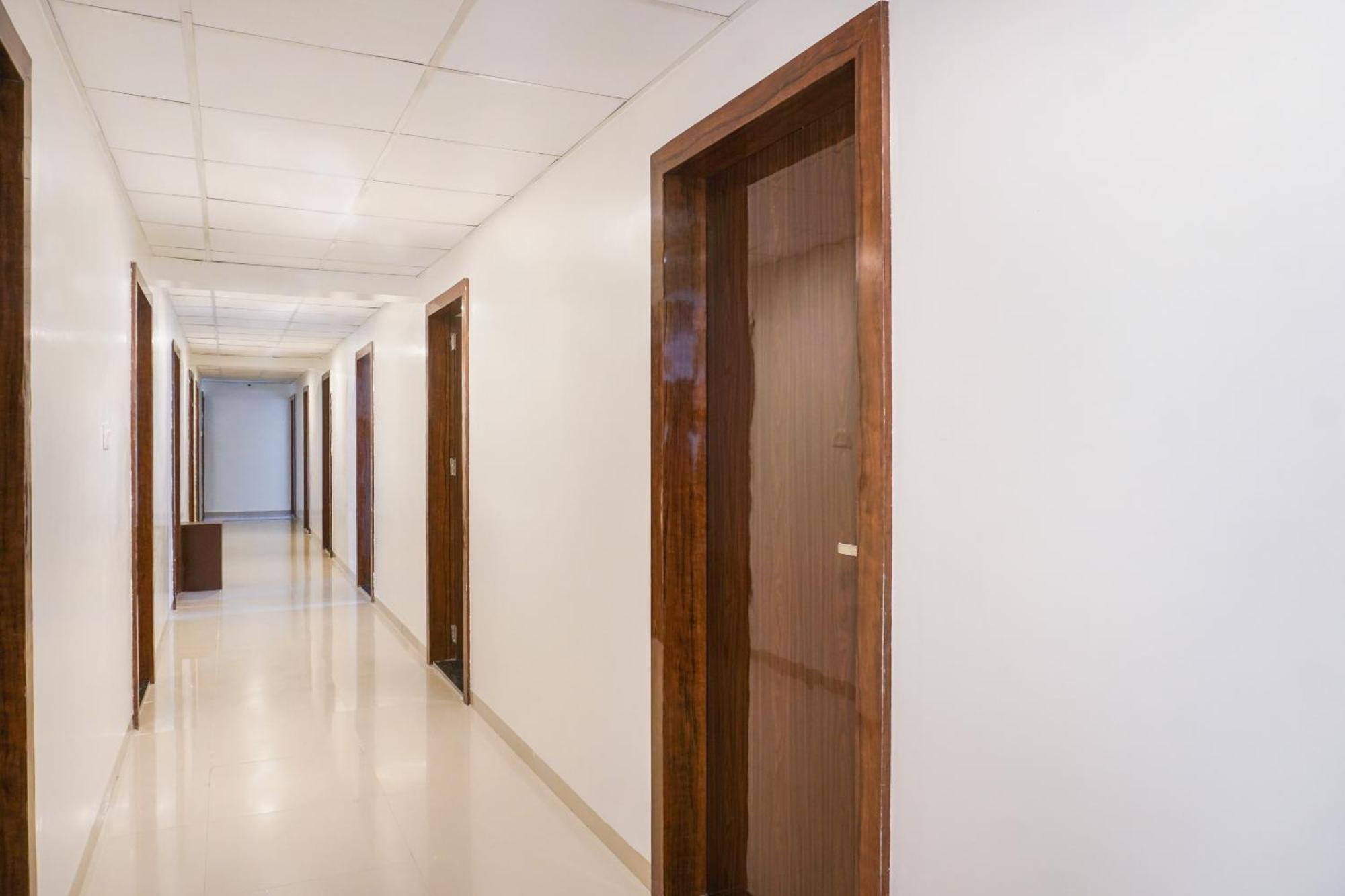 Hotel O Nitya Executive Phursungi Экстерьер фото