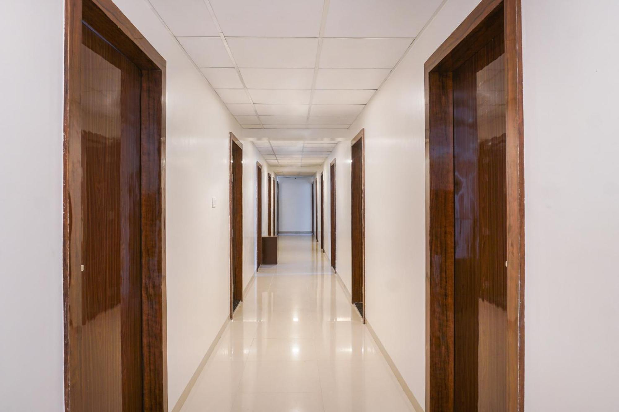 Hotel O Nitya Executive Phursungi Экстерьер фото