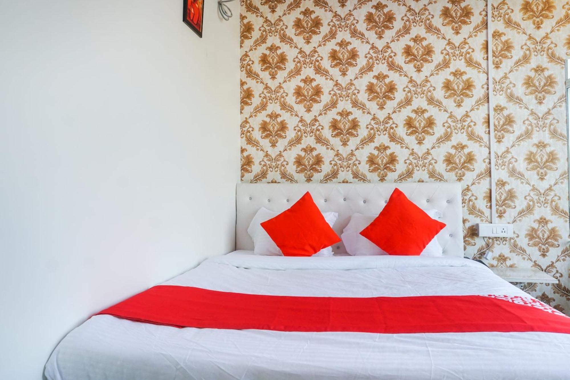 Hotel O Nitya Executive Phursungi Экстерьер фото