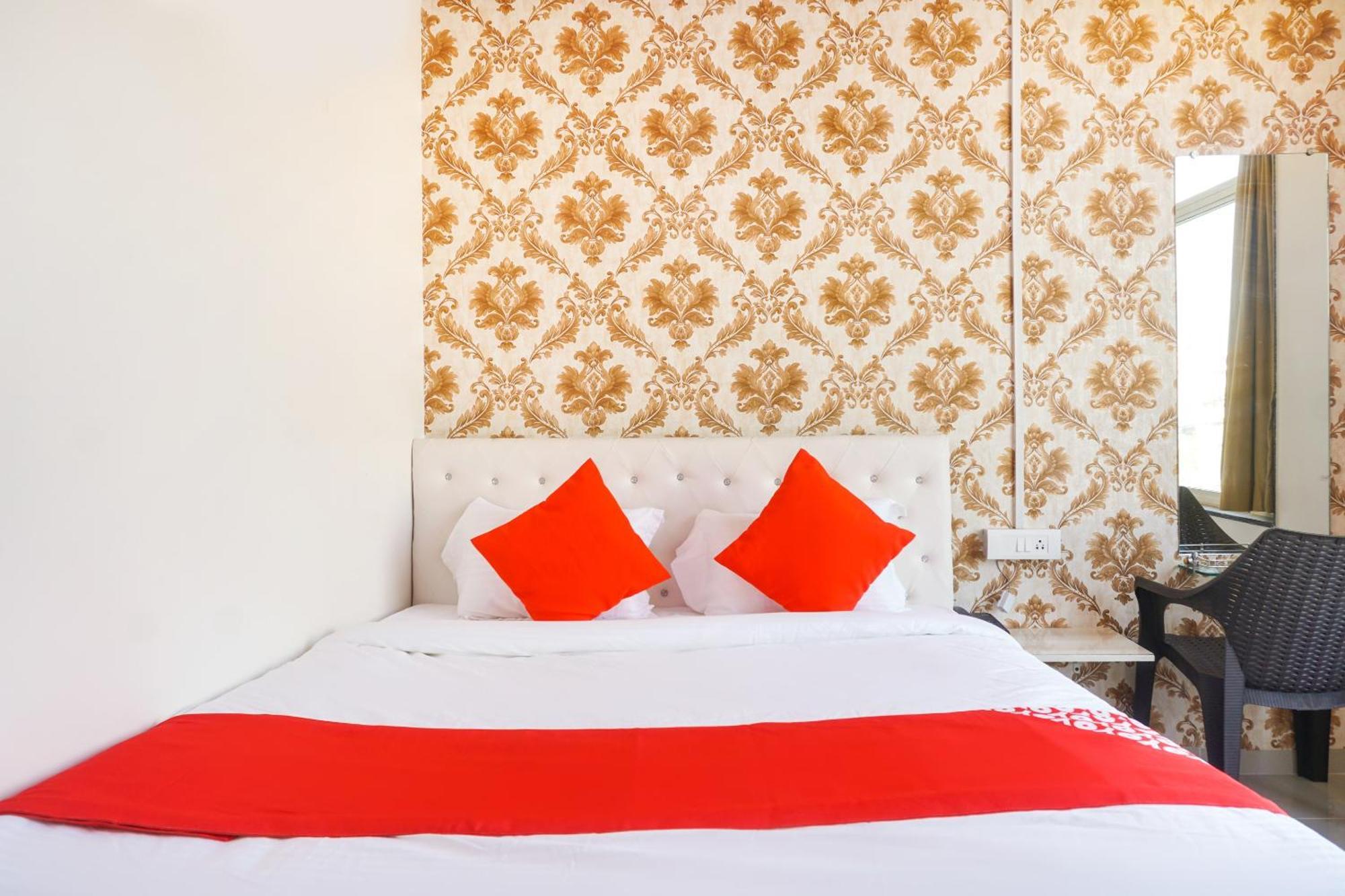 Hotel O Nitya Executive Phursungi Экстерьер фото